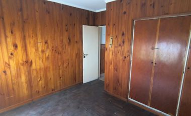 VENTA CASA 3 AMBIENTES A RECICLAR CON QUINCHO