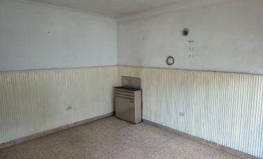 VENTA CASA 3 AMBIENTES A RECICLAR CON QUINCHO