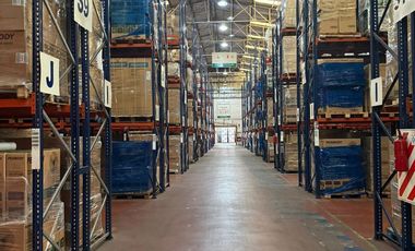 Depósito de 4.471 m2 cubiertos en Alquiler - La Tablada