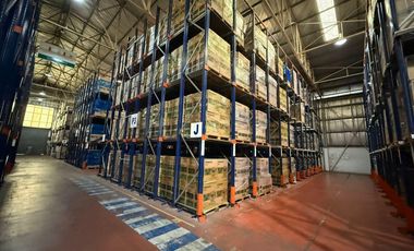 Depósito de 7500 m2 cubiertos en Alquiler - La Tablada