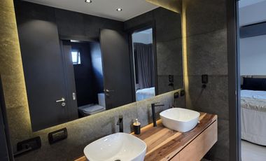 Casa Moderna Minimalista en Puerto Nizuc con lote al agua