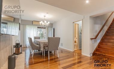 Exclusiva casa en venta en la mejor zona de Vicente Lopez