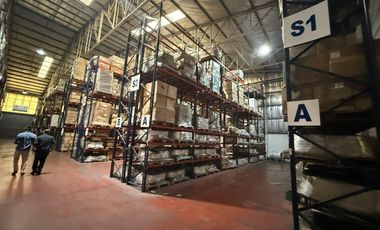 Depósito de 2610 m2 cubiertos en Alquiler - La Tablada
