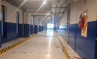 Depósito de 2610 m2 cubiertos en Alquiler - La Tablada