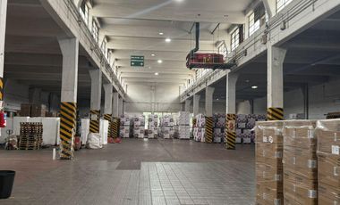 Depósito de 2610 m2 cubiertos en Alquiler - La Tablada