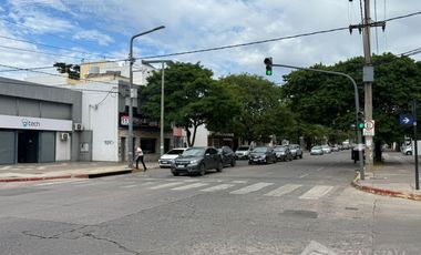 Local Comercial en venta - Avenida Caraffa - Córdoba
