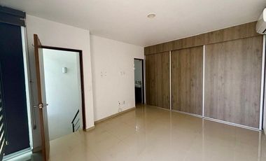 Casa en Venta en Coto, Natura Bosque Residencial, coto Livorno, zapopan