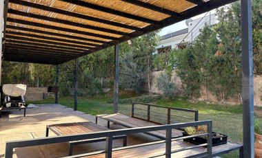 Casa en Alquiler en Barrio Dalvian .5 Habitaciones
