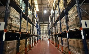 Depósito de 4.422 m2 cubiertos en Alquiler - La Tablada
