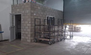 Depósito de 4.422 m2 cubiertos en Alquiler - La Tablada