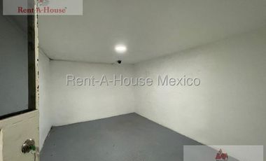 Edificio Comercial en Ciudad Satélite