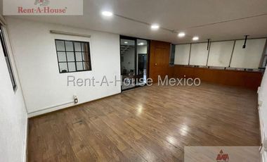 Edificio Comercial en Ciudad Satélite