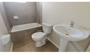 Arriendo Casa Nueva 3D 2B Villa Las Parcelas de Calle Larga