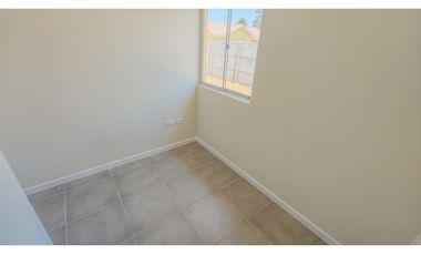 Arriendo Casa Nueva 3D 2B Villa Las Parcelas de Calle Larga