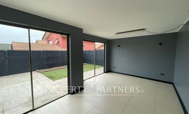 Espaciosa y cómoda casa en arriendo para uso comercial o residencial.