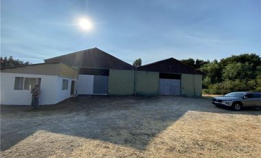 Amplio Galpón/Paño Inmobiliario CABRERO-M.AGUILA.