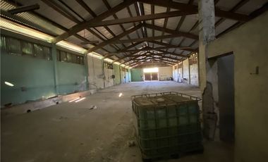 Amplio Galpón/Paño Inmobiliario CABRERO-M.AGUILA.
