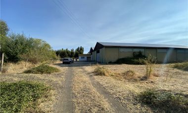 Amplio Galpón/Paño Inmobiliario CABRERO-M.AGUILA.