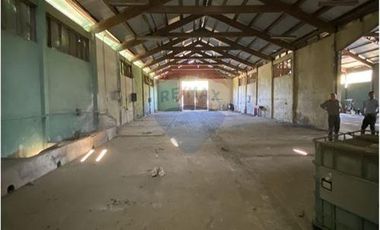Amplio Galpón/Paño Inmobiliario CABRERO-M.AGUILA.