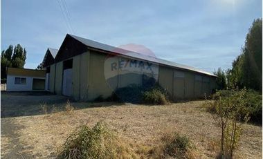 Amplio Galpón/Paño Inmobiliario CABRERO-M.AGUILA.