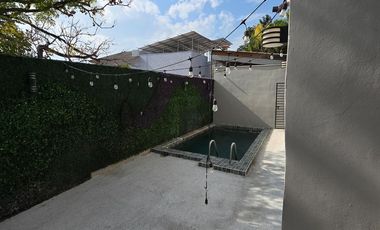 RESIDENCIA EN VENTA CONTRY SOL