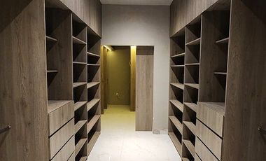 RESIDENCIA EN VENTA CONTRY SOL