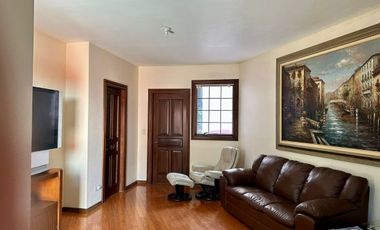 Residencia en Sierra Alta