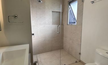 Renta departamento en Zona Dorada con una vista espectacular al Campo de Golf