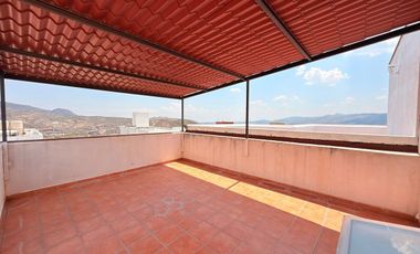 Casa en VENTA con ALBERCA