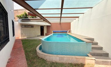 Casa en VENTA con ALBERCA