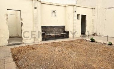 Oportunidad de inversión en alquiler - Casa como terreno en cdra. 11, Miraflores