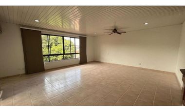 Casa campestre en condominio para arriendo en Cerritos, Pereira!!!