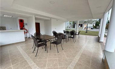 SE ARRIENDA CASA EN CONJUNTO CERRADO LA CASTELLANA