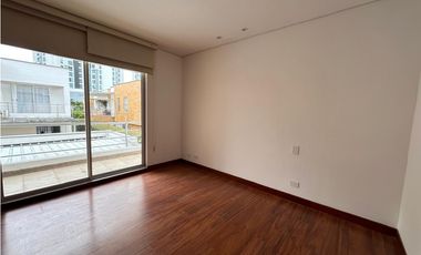 SE ARRIENDA CASA EN CONJUNTO CERRADO LA CASTELLANA