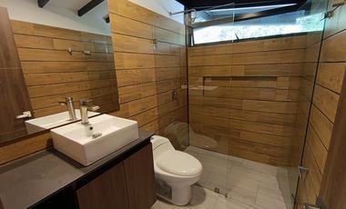 CASA CAMPESTRE EN ARRIENDO UBICADA EN MARINILLA SECTOR ALTO BELEN
