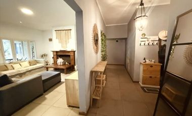 ALQUILER (SIN MUEBLES) - Casa en Sausalito / Pilar