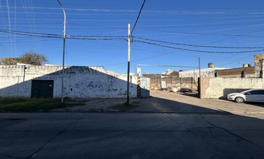 Alquiler Galpón 2200 m2 en Gerli-Lanús