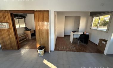 Alquiler Galpón 2200 m2 en Gerli-Lanús