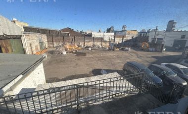Alquiler Galpón 2200 m2 en Gerli-Lanús