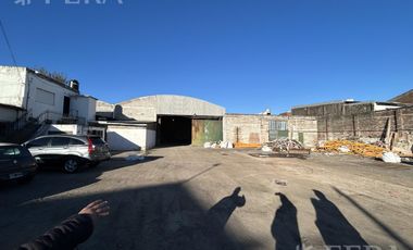 Alquiler Galpón 2200 m2 en Gerli-Lanús