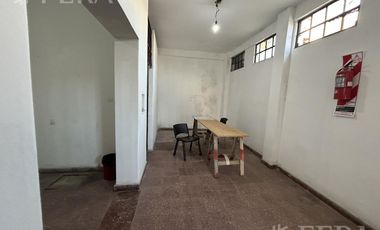 Alquiler Galpón 2200 m2 en Gerli-Lanús