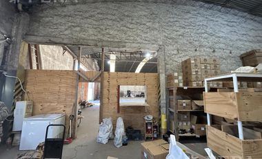 Alquiler Galpón 2200 m2 en Gerli-Lanús