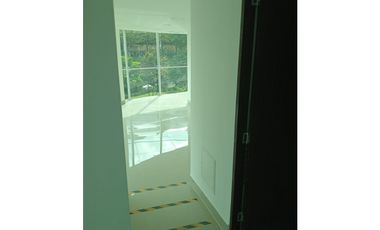 OFICINA EN ARRIENDO SECTOR LOS BALSOS - POBLADO