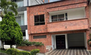 Casa en Arriendo en Sabaneta, Sector Aves Maria