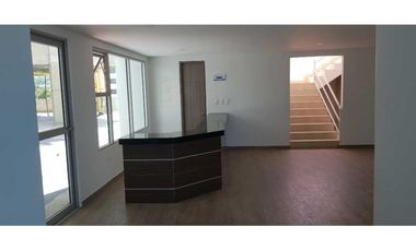 Apartamento con permiso turístico con vista al mar y a la sierra-005R