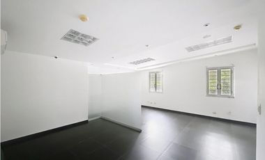 Venta de Plaza Comercial en Santa Elena