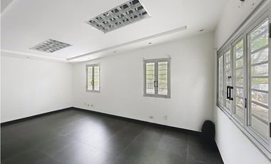 Venta de Plaza Comercial en Santa Elena