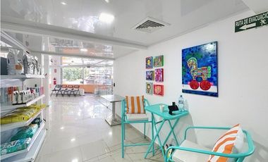 Venta de Plaza Comercial en Santa Elena