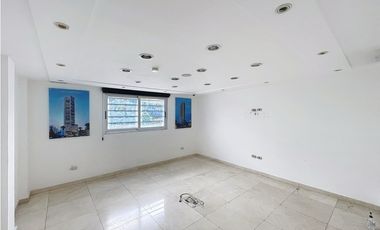 Venta de Plaza Comercial en Santa Elena