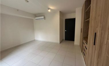 Venta  de Apto en EMBASSY VILLAGE ALBROOK